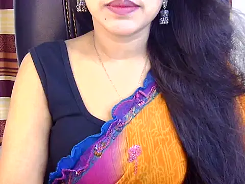 Noor Zarin online show from 04-28-26, 09:42