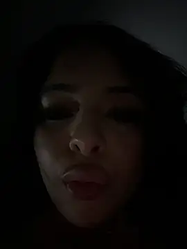MiaKittyx0 online show from 05-25-26, 01:55