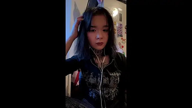 Juliou  online show from 04-03-26, 01:09