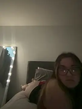 Filthy-Ella69 online show from 04-05-26, 05:32