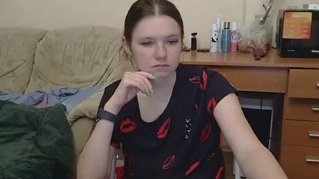 JessicaHolland1 online show from 05-19-26, 07:20