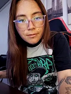 cute mara online show from 04-17-26, 05:05