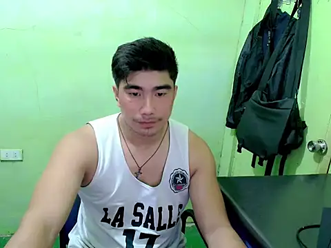 Hunkfireman online show from 05-05-26, 01:13