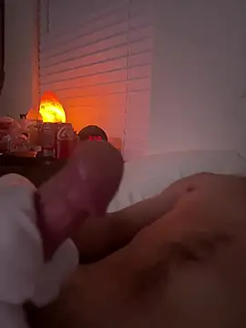 whyitwoof online show from 04-06-26, 07:42