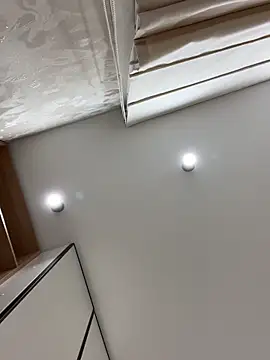 Snapshot of Viksipixi chatting on 04-05-26, 05:43 Viksipixi online show from 04-05-26, 05:43