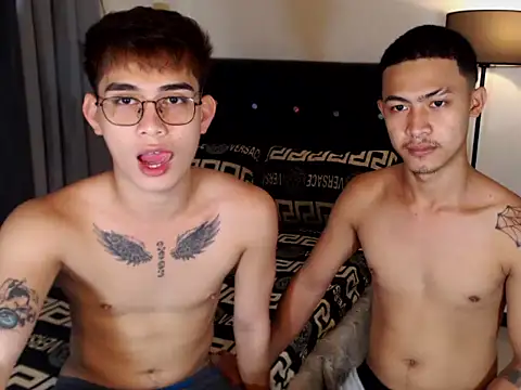 Xasianhotguy online show from 04-06-26, 07:53