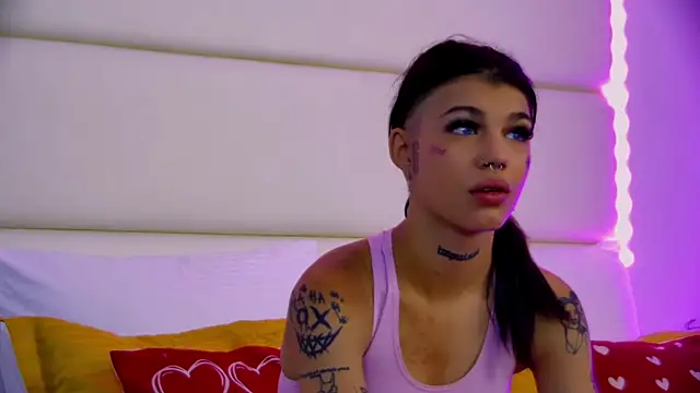 YasminnStorm online show from 05-21-26, 04:08
