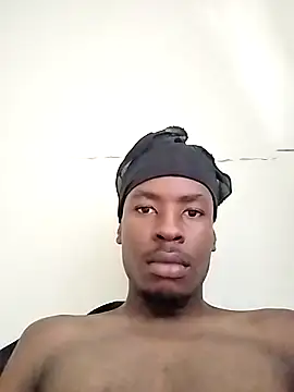 Snapshot of Carlo-Mc chatting on 04-03-26, 01:42 Carlo-Mc online show from 04-03-26, 01:42