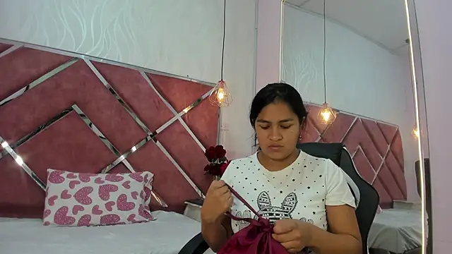 AprilMiiller online show from 05-21-26, 12:56