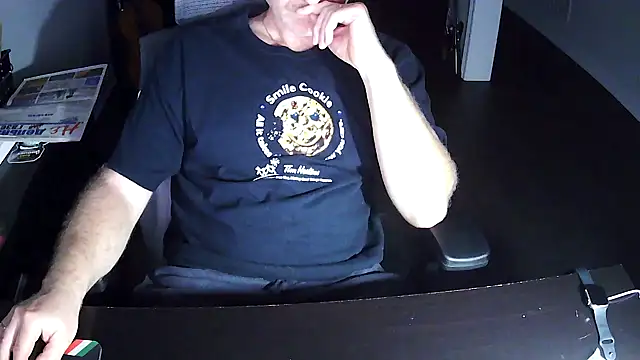 Shalun2000 online show from 06-14-26, 03:19