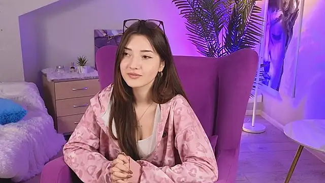 Snapshot of EricMelander chatting on 04-09-26, 08:09 EricMelander online show from 04-09-26, 08:09