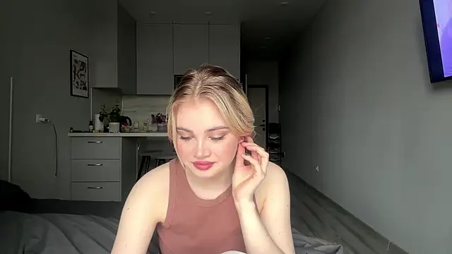 Snapshot of kirtova_ chatting on 04-21-26, 09:04 kirtova online show from 04-21-26, 09:04