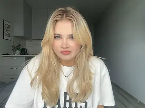 Snapshot of kirtova_ chatting on 05-31-26, 11:17 kirtova online show from 05-31-26, 11:17