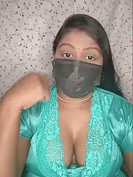 Snapshot of Romantic_Woman chatting on 06-28-26, 06:03 Romantic Woman online show from 06-28-26, 06:03