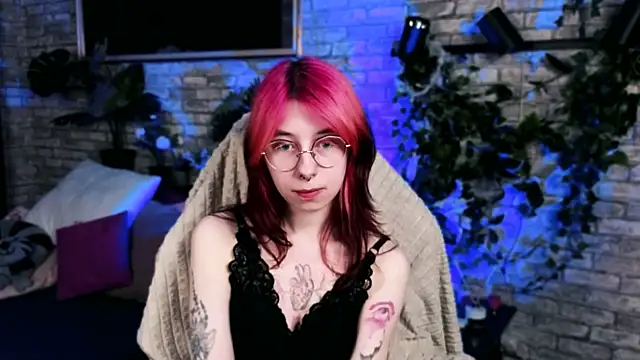 Snapshot of Alice_Nyx chatting on 04-22-26, 08:54 Alice Nyx online show from 04-22-26, 08:54