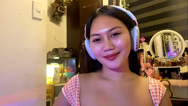 GlindaDejardin online show from 04-23-26, 05:37