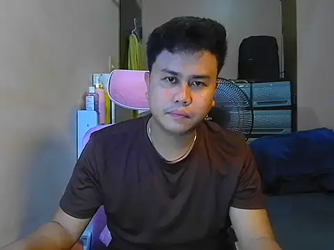 Snapshot of tipsy_butter chatting on 05-20-26, 04:13 tipsy butter online show from 05-20-26, 04:13