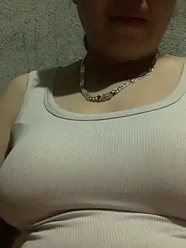 Snapshot of candy-beo chatting on 04-16-26, 01:01 candy-beo online show from 04-16-26, 01:01