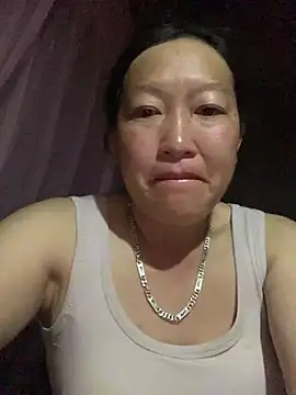 Snapshot of candy-beo chatting on 05-03-26, 08:15 candy-beo online show from 05-03-26, 08:15