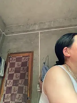 Snapshot of candy-beo chatting on 05-15-26, 11:34 candy-beo online show from 05-15-26, 11:34