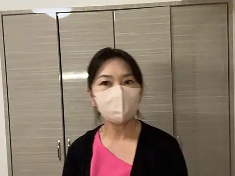 Snapshot of lemonade_madame chatting on 07-11-26, 11:57 lemonade madame online show from 07-11-26, 11:57