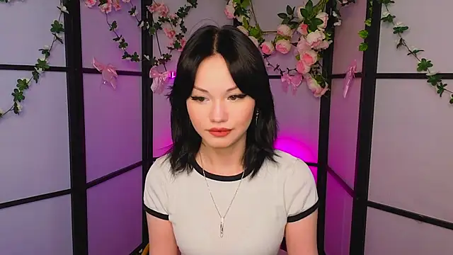 LilySparkls online show from 05-10-26, 12:21