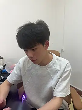 Snapshot of wxh8866 chatting on 04-04-26, 12:35 wxh8866 online show from 04-04-26, 12:35