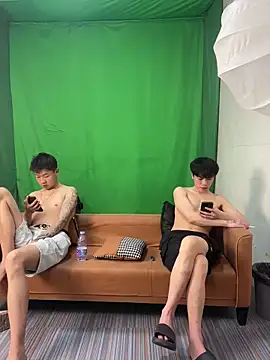 Snapshot of wxh8866 chatting on 04-06-26, 04:46 wxh8866 online show from 04-06-26, 04:46