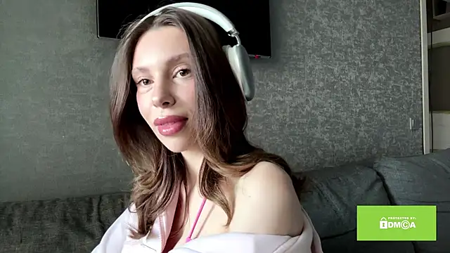 anycamx online show from 04-15-26, 05:36