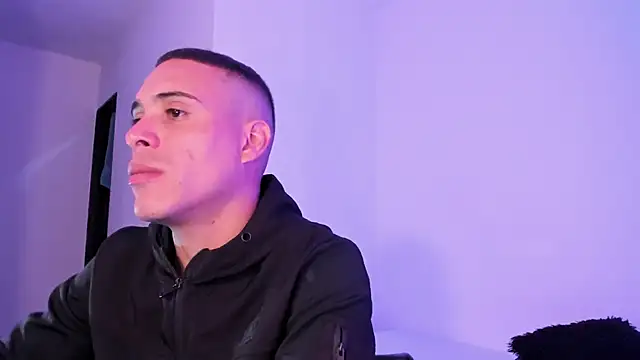 Axel  fierro online show from 04-11-26, 07:51