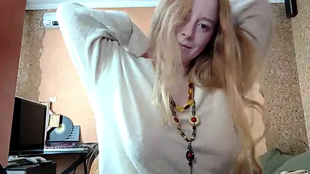 Snapshot of KateVibe_01 chatting on 04-06-26, 06:03 KateVibe 01 online show from 04-06-26, 06:03