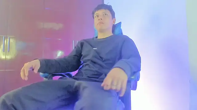 Lil Yei online show from 04-06-26, 08:21