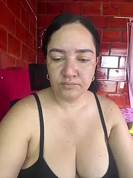 Snapshot of Fresita-12 chatting on 05-30-26, 07:11 Fresita-12 online show from 05-30-26, 07:11