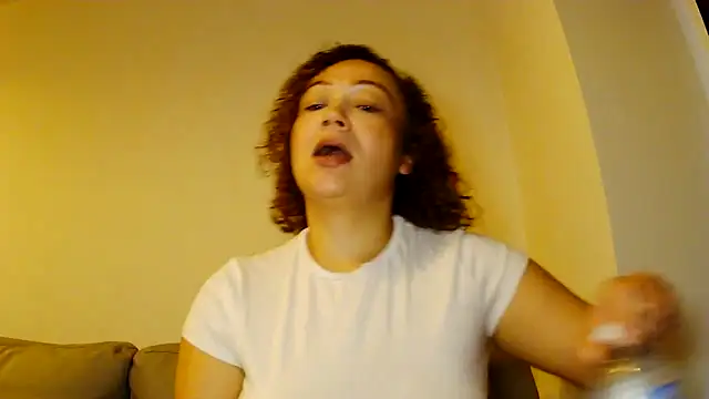 Snapshot of Theone_T chatting on 05-25-26, 12:44 Theone T online show from 05-25-26, 12:44