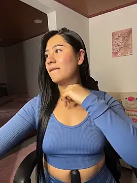 EvelynLeen  online show from 04-09-26, 10:26