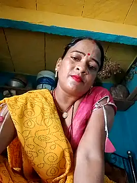 Snapshot of Reenu_bhabi chatting on 07-24-26, 07:39 Reenu bhabi online show from 07-24-26, 07:39