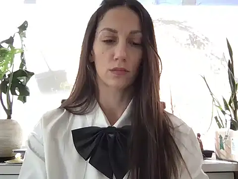 Snapshot of canduxgirl chatting on 04-30-26, 02:56 canduxgirl online show from 04-30-26, 02:56