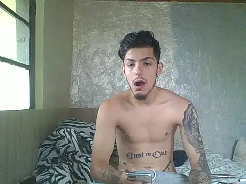 Snapshot of robertmrn112 chatting on 05-22-26, 11:16 robertmrn112 online show from 05-22-26, 11:16