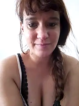 Snapshot of Maggie38 chatting on 06-15-26, 07:32 Maggie38 online show from 06-15-26, 07:32
