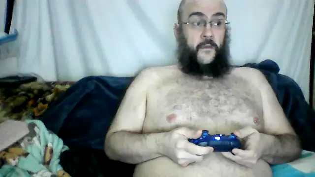 BriTheTopBear online show from 04-28-26, 02:27
