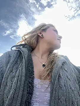 SilvyDiamond online show from 04-09-26, 04:23