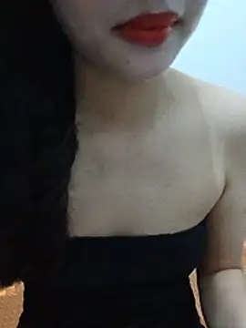 Snapshot of Luckyy29 chatting on 07-11-26, 08:28 Luckyy29 online show from 07-11-26, 08:28