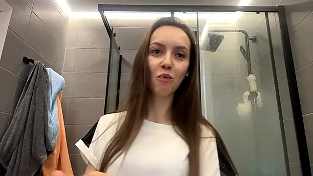 BrandyNorthcott online show from 04-09-26, 02:33