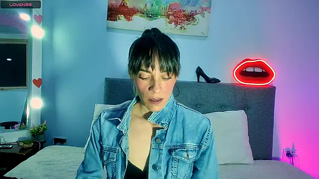 Snapshot of Lorena_sweet33 chatting on 05-21-26, 01:40 Lorena sweet33 online show from 05-21-26, 01:40