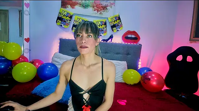 Snapshot of Lorena_sweet33 chatting on 06-20-26, 01:58 Lorena sweet33 online show from 06-20-26, 01:58