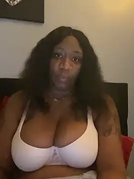 amberchill26 online show from 05-25-26, 01:06