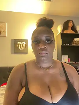 amberchill26 online show from 06-03-26, 02:33