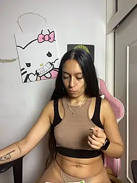 DulceLatinaxo online show from 07-07-26, 06:47