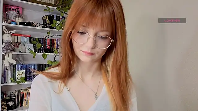 Lilyrin online show from 05-11-26, 08:28