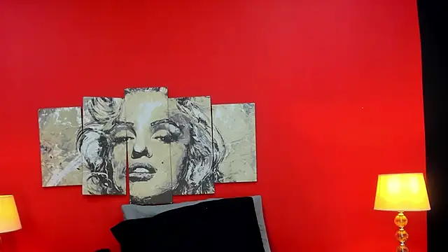 LucianaMadura1 online show from 04-22-26, 06:20